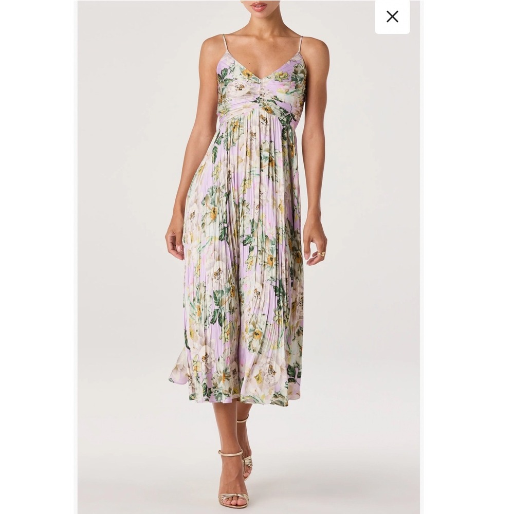ASTR The Label Midi Dress Womens L Lavender Floral Pleated Smocked event